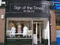 Sign of the Times   Dress Agency 1085475 Image 0